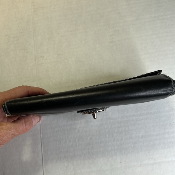 COACH BLACK LEATHER VINTAGE TURN LOCK CLOSURE STITCHED WALLET - Picture 6 of 16